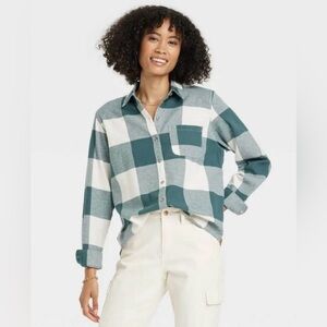Universal Thread Gray and Cream Plaid Shirt